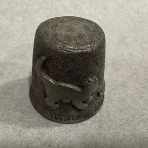 Vintage Rawcliffe Pewter Cat Chasing Yarn Thimble